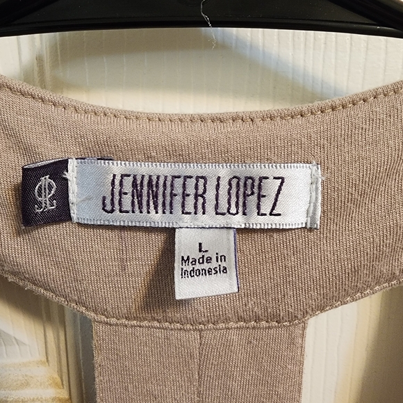 EUC Jennifer Lopez Tan Beaded Tank Top - Picture 4 of 4